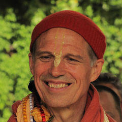 H.H.Sacinandana Swami